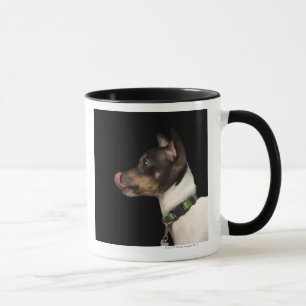 Zunge aus Schwarzweiss-Ratte Terrier heraus Tasse
