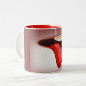 Zunge-Tätowierung auf Kaffee-Tasse Zweifarbige Tasse (Vorderseite Links)