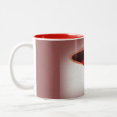 Zunge-Tätowierung auf Kaffee-Tasse Zweifarbige Tasse (Links)