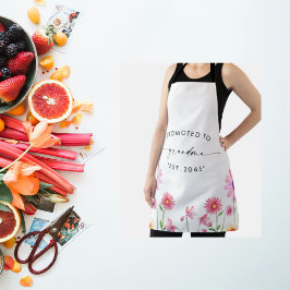 Zur Ankündigung der Großmutter-Schwangerschaft bef Schürze