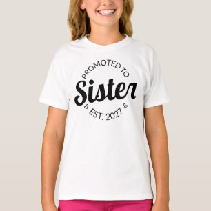 Zur großen Schwester befördert, vorauss. 2027 Groß T-Shirt