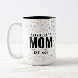 Zur Mama befördert 2024 Tasse Neues Mama-Geschenk