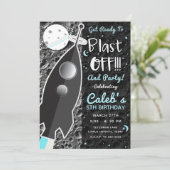 ZUR MON-Raketenschiff-WeltraumGeburtstagsparty Einladung (Stehend Vorderseite)