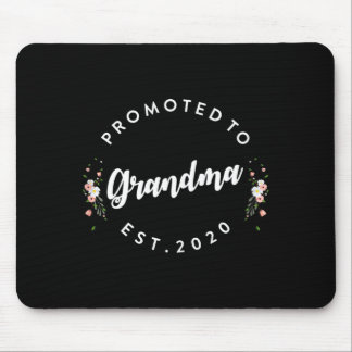 Zur Oma befördert 2020 - Oma Shirt Est 2020 Mousepad
