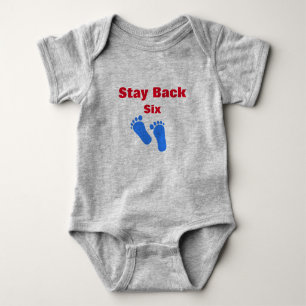 Zurück 6 Füße Niedlich Junge oder Mädchen bleibe Baby Strampler