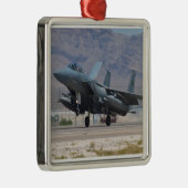 Zurück an der Basis Ornament Aus Metall (Rechts)