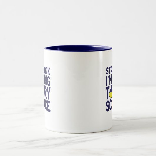Zurück, ich versuche es mit Science Funny Geek Zweifarbige Tasse (Mittel)