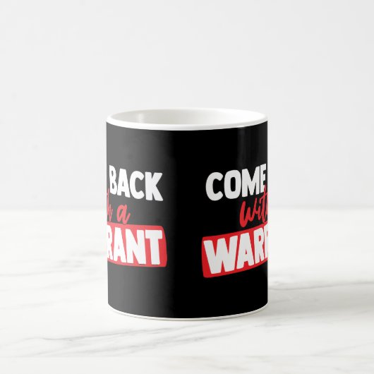 Zurück mit einer Garantie Kaffeetasse (Mittel)