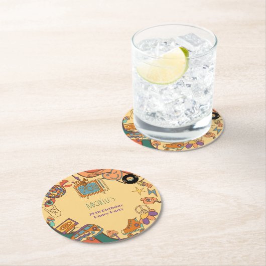 Zurück zu den Retro-Groovy Erwachsenen in den 70er Runder Pappuntersetzer (Vor Ort)