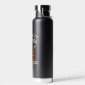 Zurück zu den Retro-Schülern in der Schule - Lehre Trinkflasche (Links)