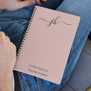 Zurück zu Name des Monogramm-Skripts in der Schule Notizblock