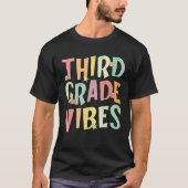 Zurück zur dritten Klasse Vibes Retro Teacher Wom T-Shirt (Vorderseite)