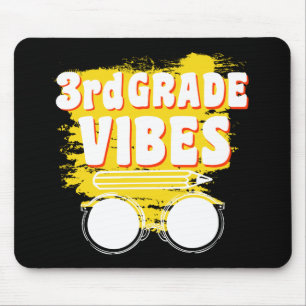 Zurück zur Schule 3. Klasse Vibes Shirt Erster Tag Mousepad