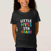 Zurück zur Schule Kleine Miss 5. Grade Typografie T-Shirt (Vorderseite)