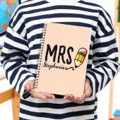 Zurück zur Schule Niedlich rosa Stift Lehrer Kinde Notizblock