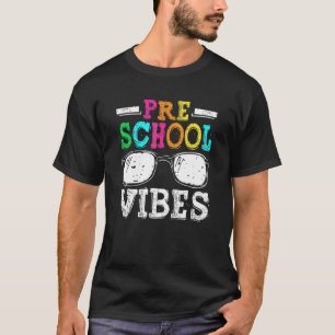 Zurück zur Vorschule Vibes Erster Tag Lehrer T-Shirt