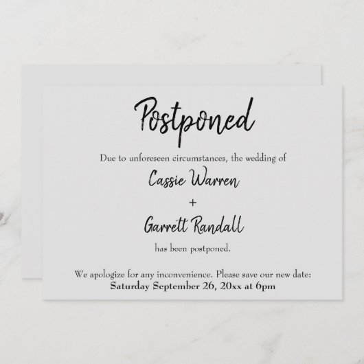 "Zurückgestellt" Hochzeitsschwarz auf hellgraue Ka Einladung (Vorne/Hinten)