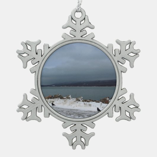 Zusammen Braving den Sturm Schneeflocken Zinn-Ornament (Vorderseite)