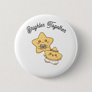 Zusammen heller – Süßes Knopgeschenk für Paare Button