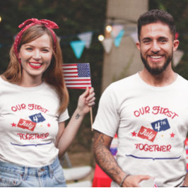 Zusammen mit unserem ersten 4. Juli - Couple T - S T-Shirt