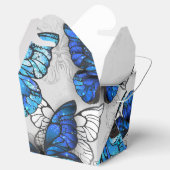 Zusammensetzung von White und Blue Butterflies Geschenkschachtel (Geöffnet)