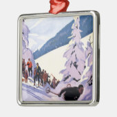 Zuschauer, die Skifahrer-Plakat aufpassen Silbernes Ornament (Links)