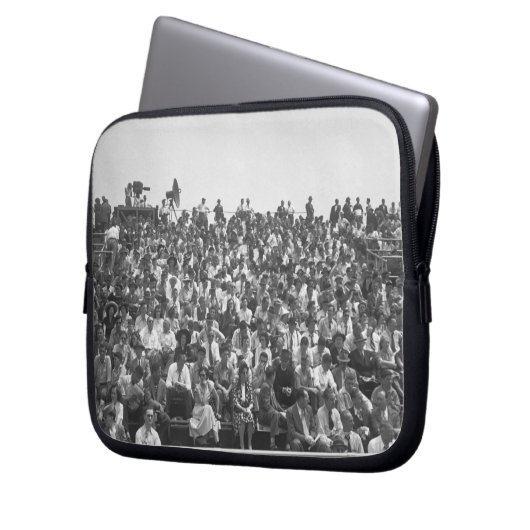 Zuschauer Laptopschutzhülle (Vorderseite Links)