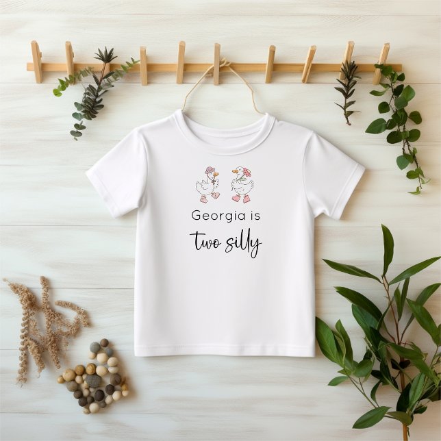 Zwei Alberne Gänse Rosa Geburtstag Kleinkind T-shirt (Von Creator hochgeladen)