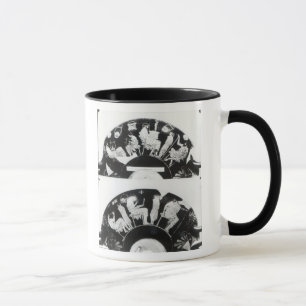 Zwei Ansichten einer Dachboden Rotzahl Schale Tasse