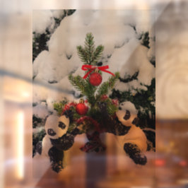 Zwei Babypandas und ihr Weihnachtsbaum Fensteraufkleber
