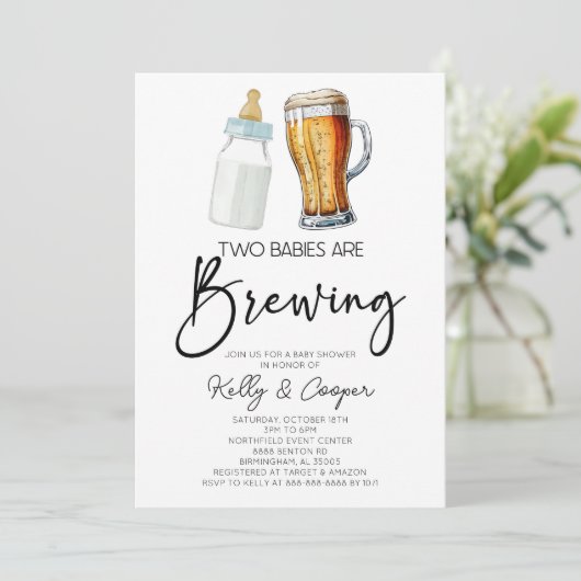Zwei Babys brühen Bottle Beer Baby Dusche Einladung (Stehend Vorderseite)