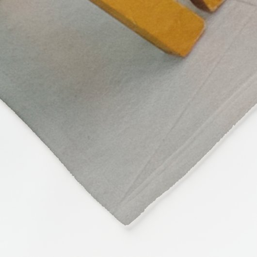 Zwei Bar aus gelbem Holz Fleecedecke (Ecke)