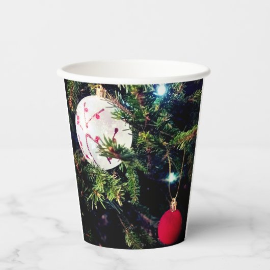 Zwei Baubles Pappbecher (Vorderseite)
