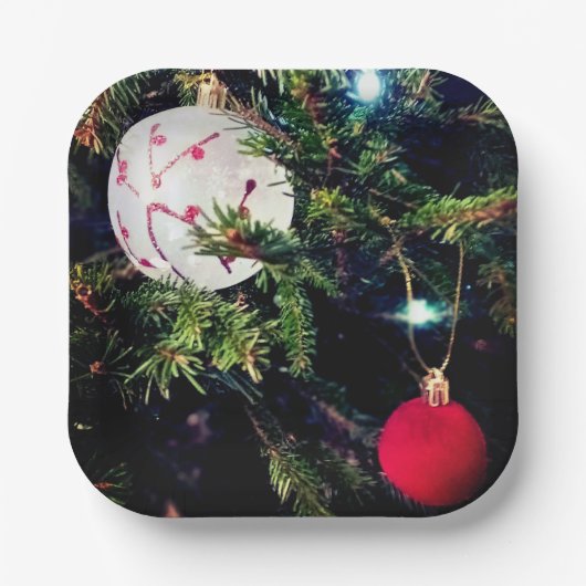 Zwei Baubles Pappteller (Vorderseite)