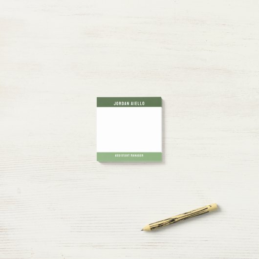 Zwei Bereiche mit grünem Namen und Titel Post-it Klebezettel (Auf Schreibtisch)