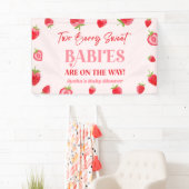 Zwei Berry Sweet Babies Strawberry Twin Baby Dusch Banner (Insitu)