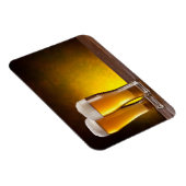 Zwei Biergläser auf einem Holztisch Magnet (Rechte Seite)
