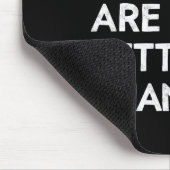 Zwei Bräute sind besser als ein T-Shirt Lesben Ba Mousepad (Ecke)