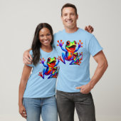 Zwei bunte Frösche, die vor Freude springen. T-Shirt (Unisex)