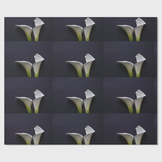 Zwei Calla-Lilien auf schwarz Geschenkpapier (Flach)