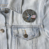 Zwei Chickadees auf einer Hand Button (Beispiel)