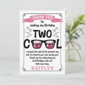 Zwei Coole Mädchen 2. Geburtstag Dankeskarte (Stehend Vorderseite)