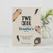 Zwei Coole Skateboard zum Geburtstag Einladung (Stehend Vorderseite)