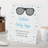 Zwei Coole Sonnenbrillen Junge Editable Geburtstag Sockelschild (In Situ)