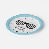 Zwei Coole Sonnenbrillen Junge Geburtstag Pappteller (Schrägansicht)
