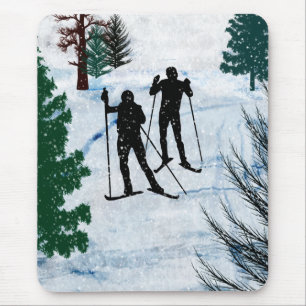 Zwei Cross Country-Skifahrer Mousepad