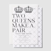 Zwei Damen machen eine Paarschwule Hochzeit, um da Pergament Einladungen (Versetzt (Einladung))