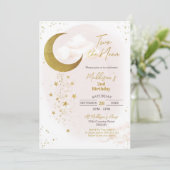 Zwei der Mond zum Geburtstag Einladung (Stehend Vorderseite)