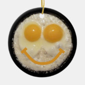 Zwei Eier im Bratpfanne mit Lächeln Keramik Ornament (Vorne)