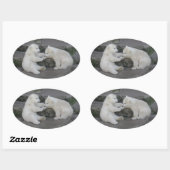 Zwei Eisbärenjungen Ovaler Aufkleber (Blatt)